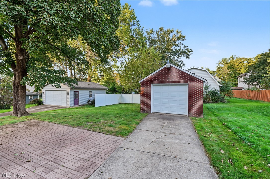 832 Homewood Avenue Salem OH 44460