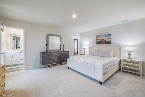 4784 Olivia Way Lorain OH 44053