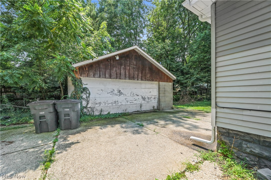 874 Wilmot Street Akron OH 44306