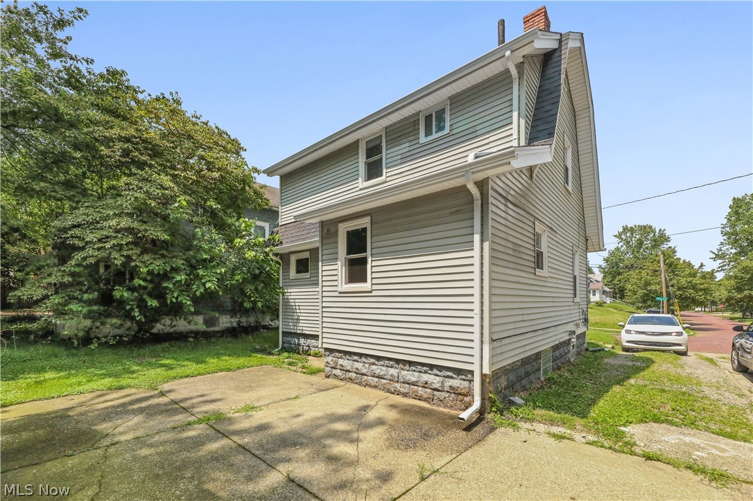 874 Wilmot Street Akron OH 44306