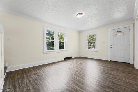 874 Wilmot Street Akron OH 44306