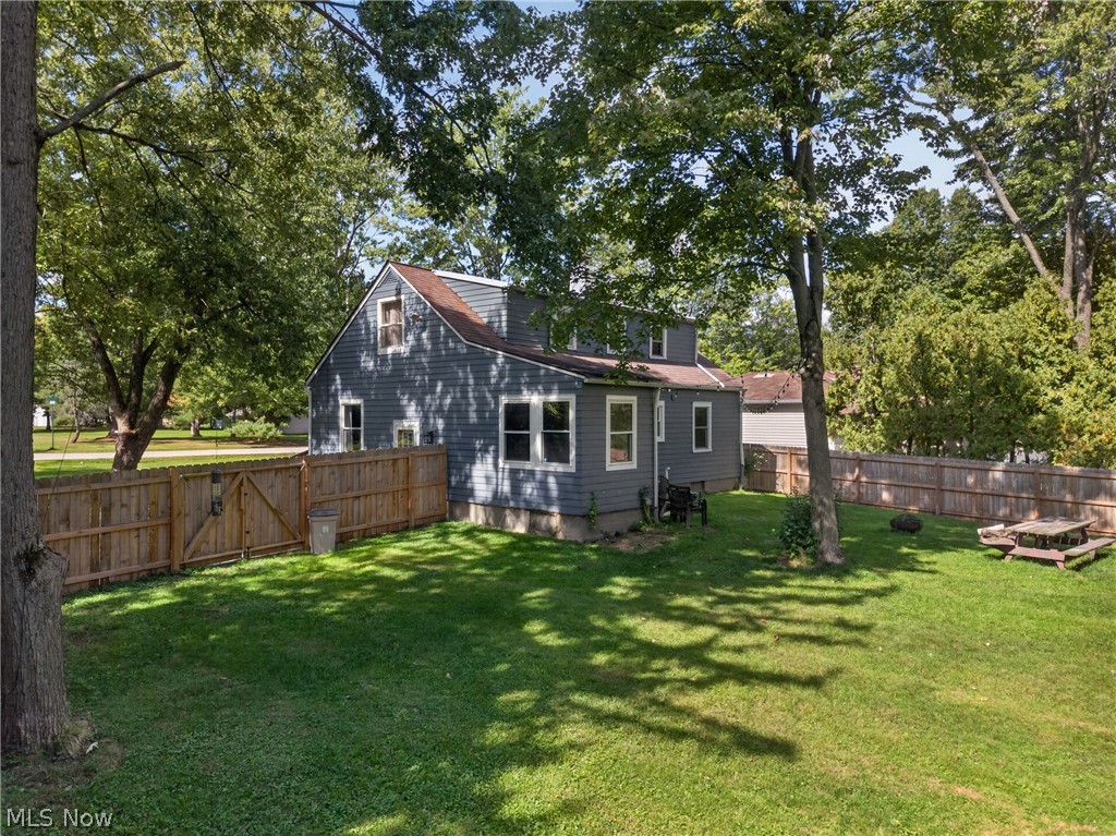 14269 Niagara Drive Strongsville OH 44136
