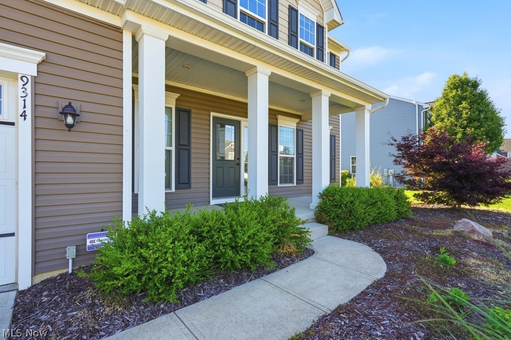 9314 Winfield Lane North Ridgeville OH 44039