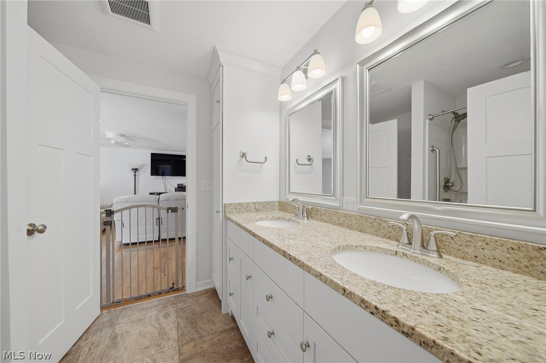 254 Thomas Avenue Munroe Falls OH 44262