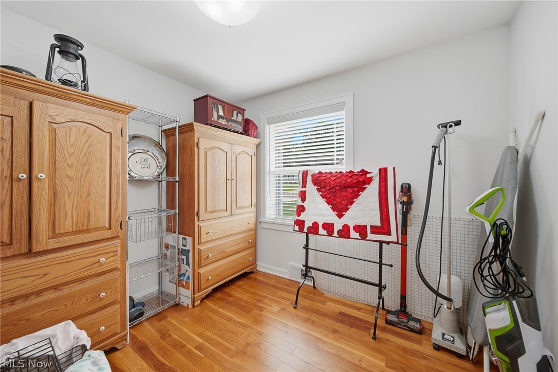 254 Thomas Avenue Munroe Falls OH 44262