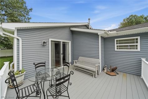254 Thomas Avenue Munroe Falls OH 44262