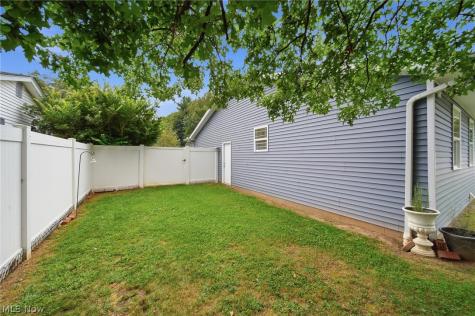 254 Thomas Avenue Munroe Falls OH 44262