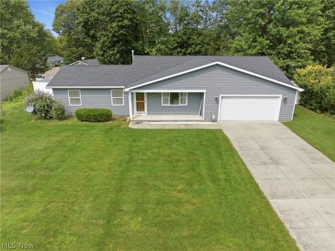 254 Thomas Avenue Munroe Falls OH 44262