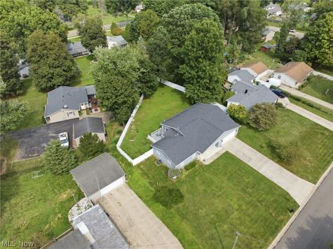 254 Thomas Avenue Munroe Falls OH 44262