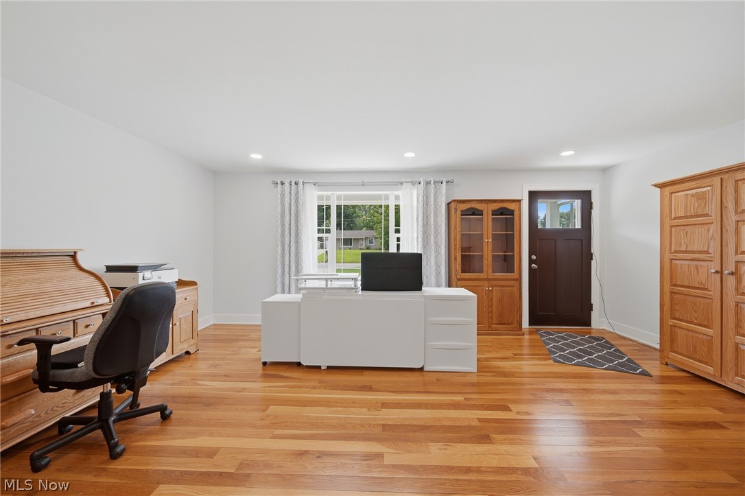 254 Thomas Avenue Munroe Falls OH 44262