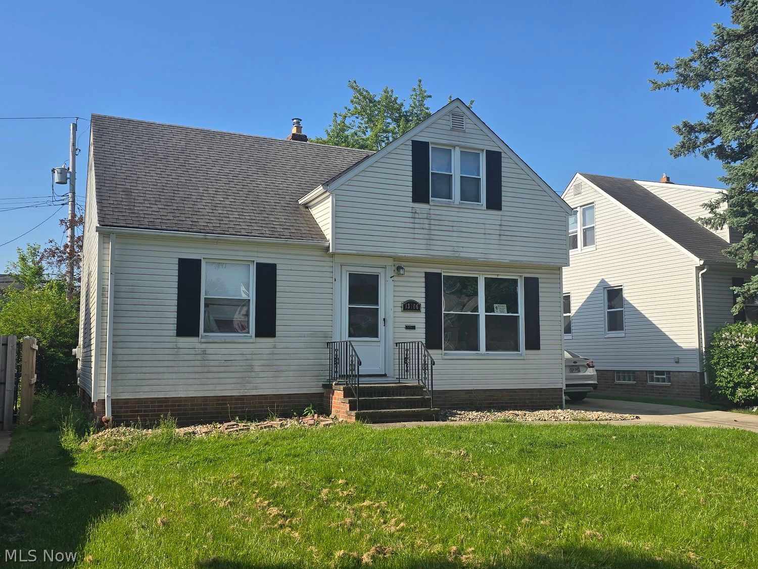 Garfield Heights OH, 13706 Shady Oak Boulevard