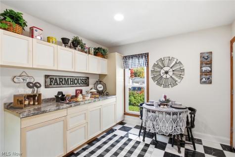 160 W Jackson Street Painesville OH 44077