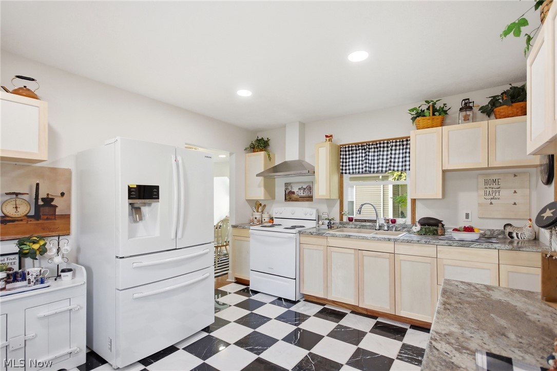 160 W Jackson Street Painesville OH 44077