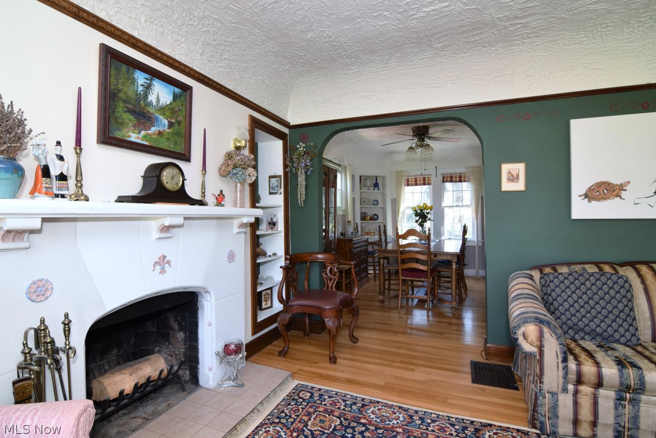 1027 Lander Road Mayfield Village OH 44143
