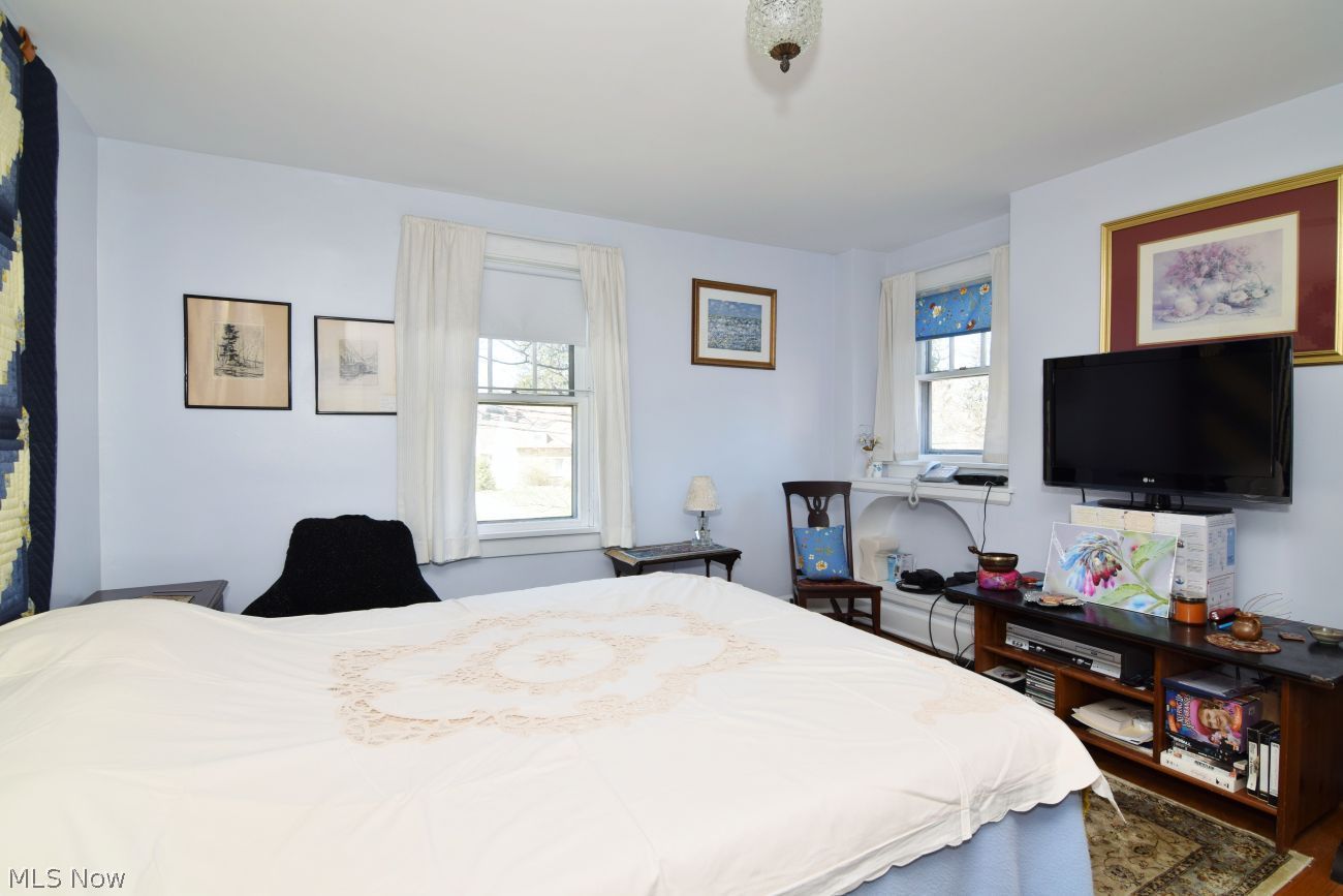 1027 Lander Road Mayfield Village OH 44143