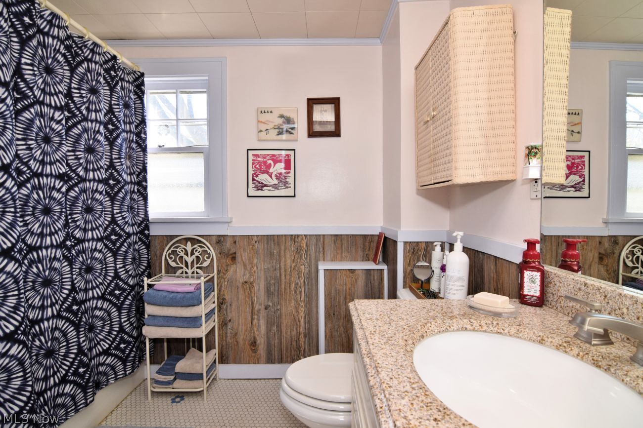 1027 Lander Road Mayfield Village OH 44143