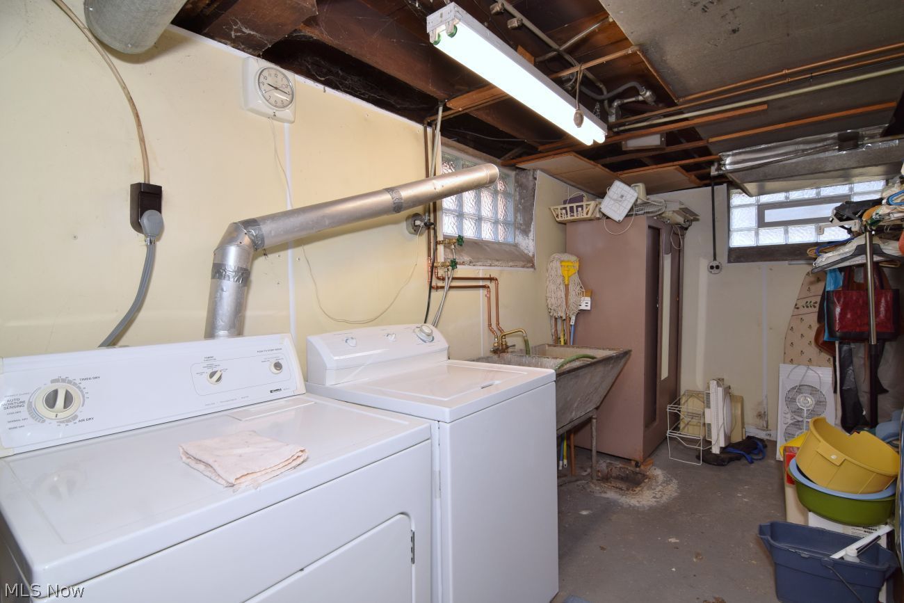 1027 Lander Road Mayfield Village OH 44143
