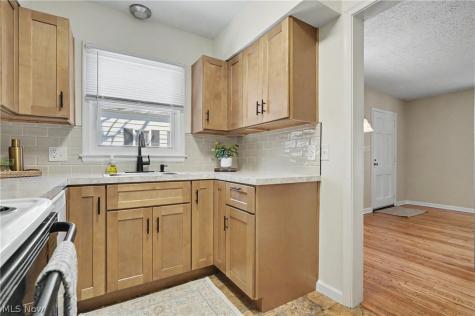 2554 23rd Street Cuyahoga Falls OH 44223