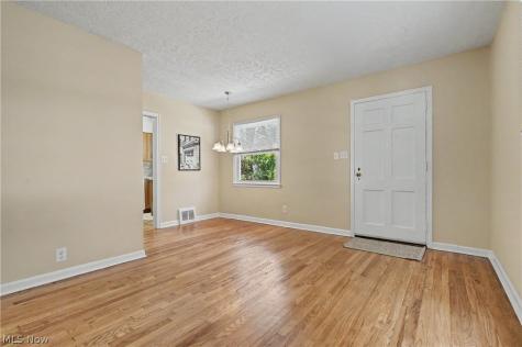 2554 23rd Street Cuyahoga Falls OH 44223