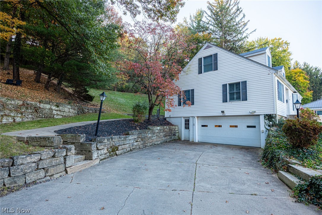 760 Sunset Terrace Coshocton OH 43812