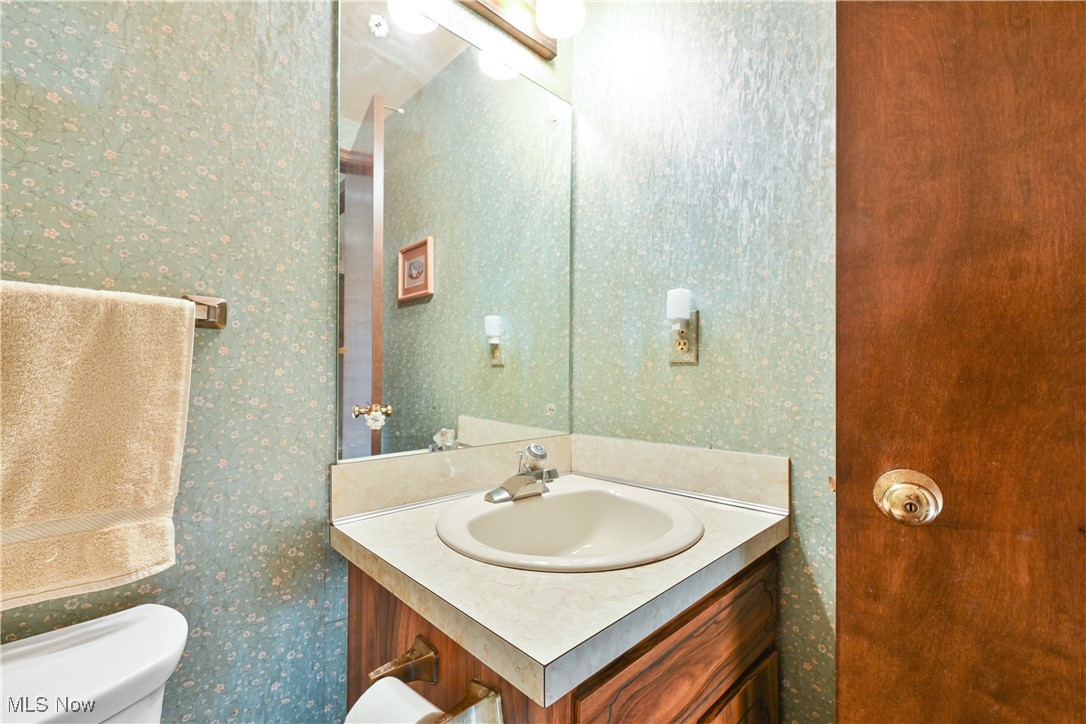 27017 Sentry Lane Westlake OH 44145