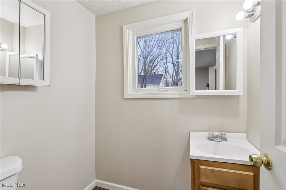 487 Bacon Avenue Akron OH 44320