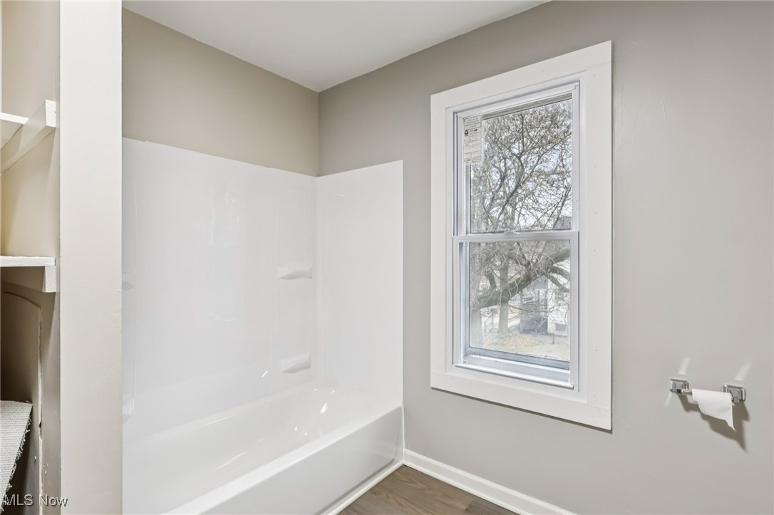 487 Bacon Avenue Akron OH 44320