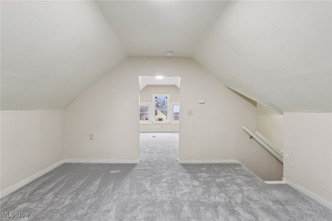 487 Bacon Avenue Akron OH 44320