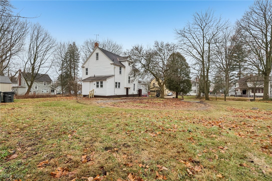 487 Bacon Avenue Akron OH 44320