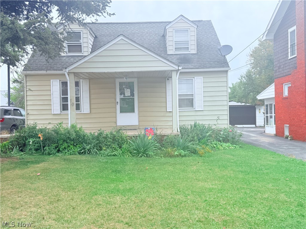 19 Greencroft Road Bedford OH 44146