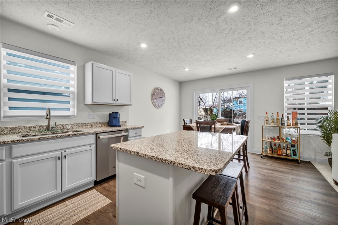 141 W Spring Drive Elyria OH 44035