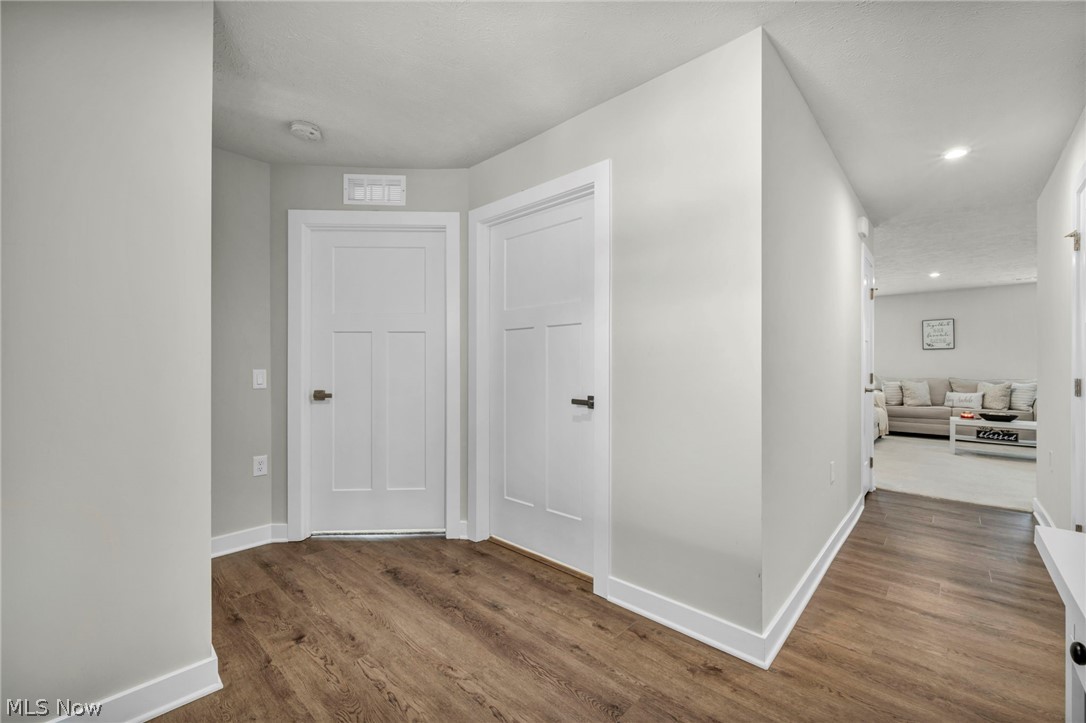 141 W Spring Drive Elyria OH 44035