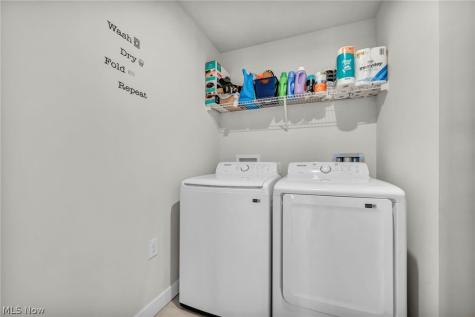 141 W Spring Drive Elyria OH 44035