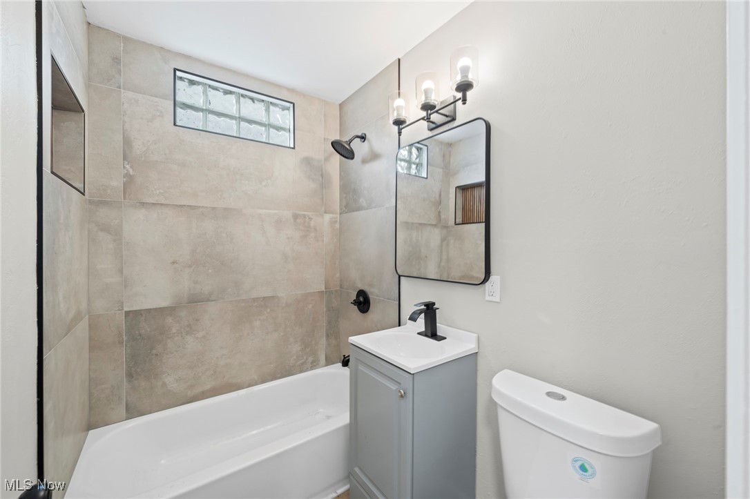 2511 Ogden Avenue Akron OH 44312