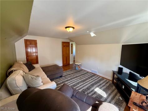8119 Liberty Avenue Parma OH 44129