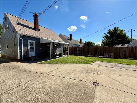 8119 Liberty Avenue Parma OH 44129