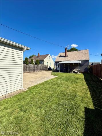 8119 Liberty Avenue Parma OH 44129