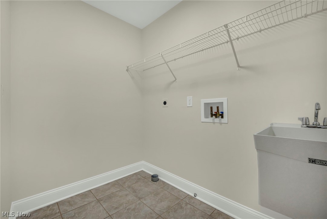 26736 Rue Saint-ann Court Warrensville Heights OH 44128