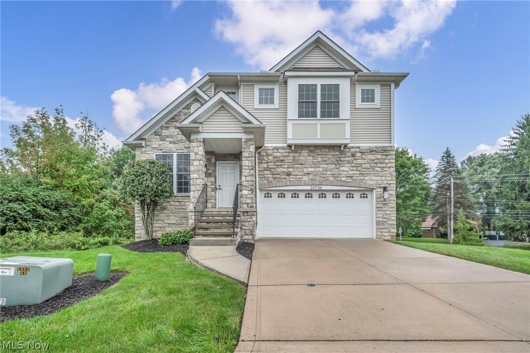 26736 Rue Saint-ann Court Warrensville Heights OH 44128