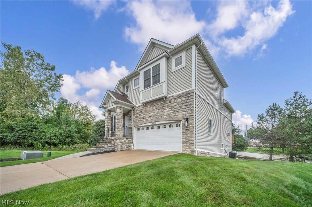 26736 Rue Saint-ann Court Warrensville Heights OH 44128