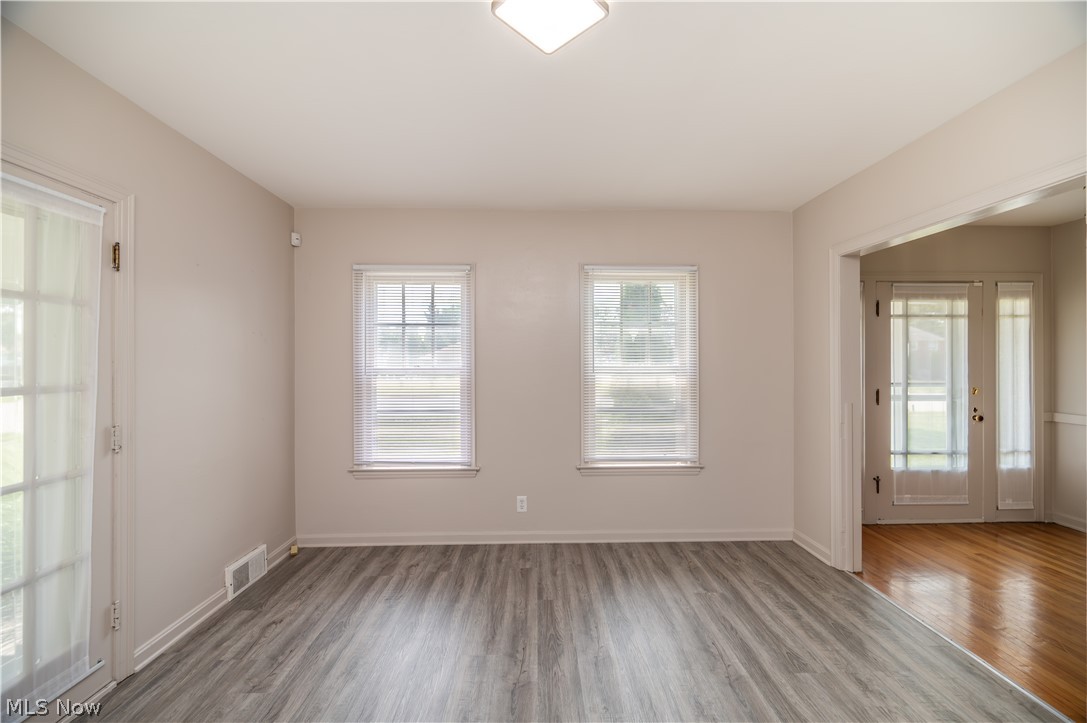 2505 E Market Street Warren OH 44483