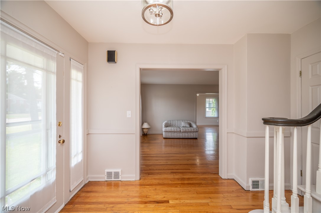 2505 E Market Street Warren OH 44483