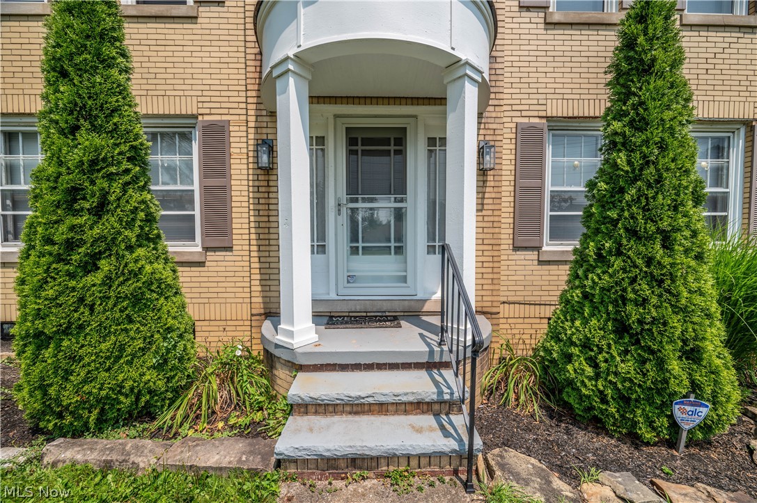 2505 E Market Street Warren OH 44483