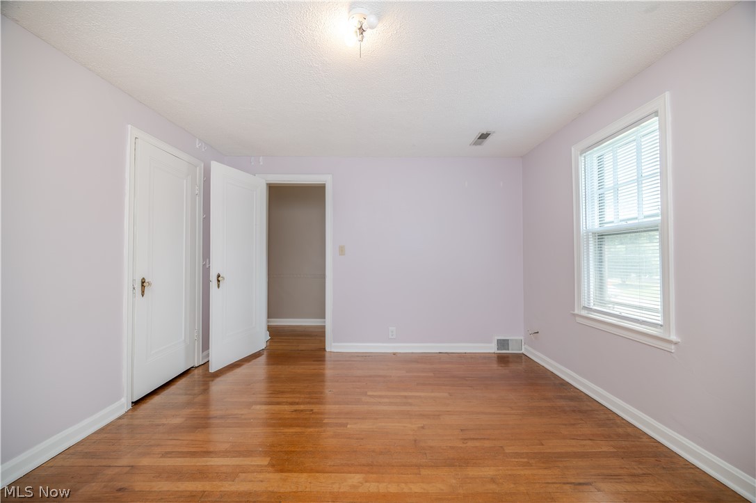 2505 E Market Street Warren OH 44483