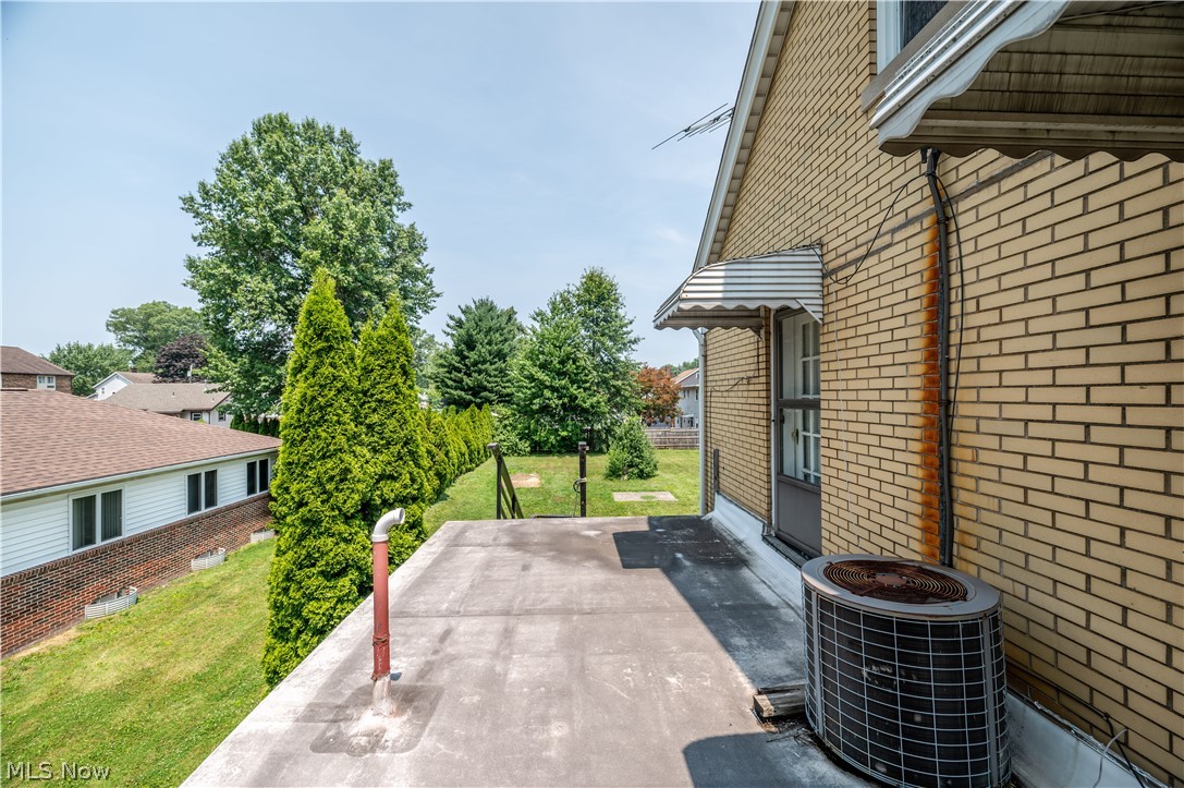 2505 E Market Street Warren OH 44483