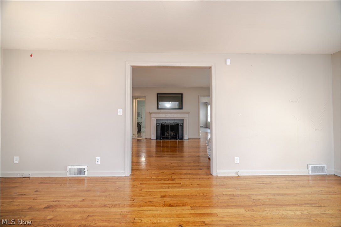 2505 E Market Street Warren OH 44483