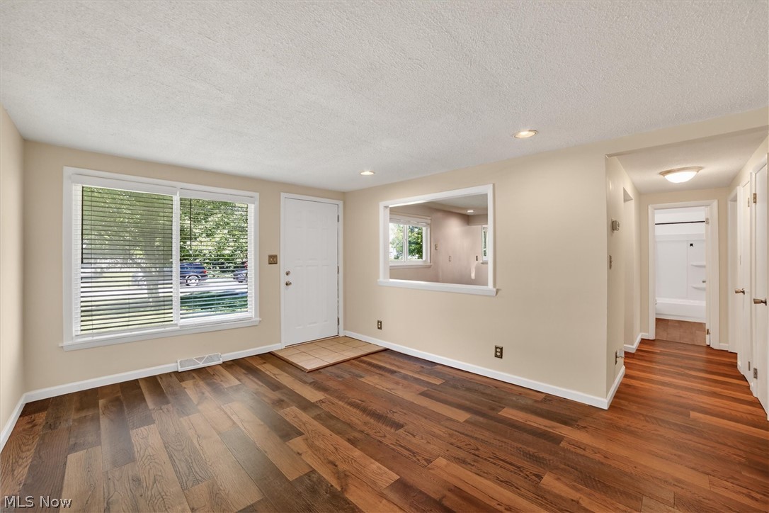 1239 E 332nd Street Eastlake OH 44095
