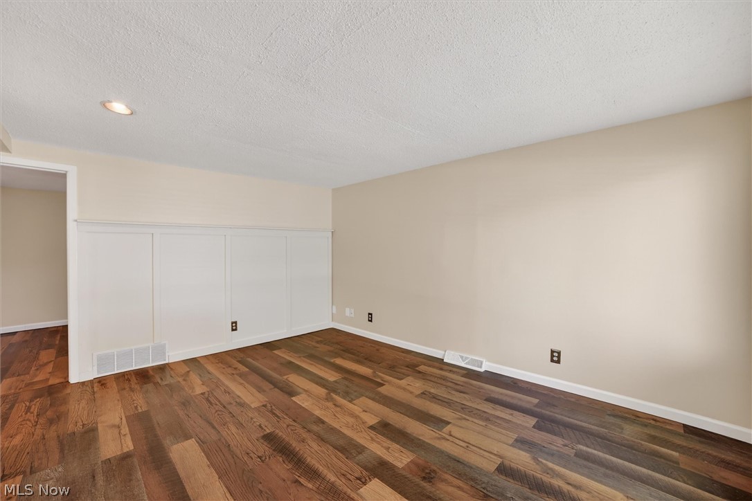 1239 E 332nd Street Eastlake OH 44095