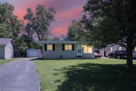 1239 E 332nd Street Eastlake OH 44095