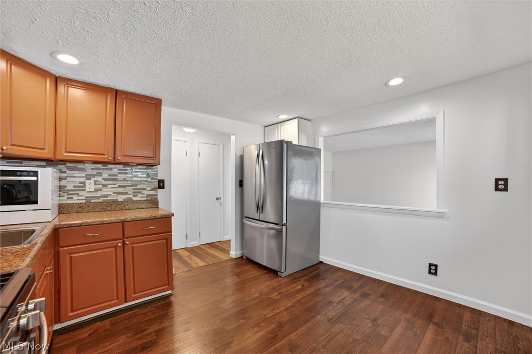 1239 E 332nd Street Eastlake OH 44095